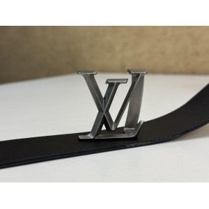 LOUIS VUITTON M9232 PYRAMID INITIALES 40MM REVERSIBLE BELT
